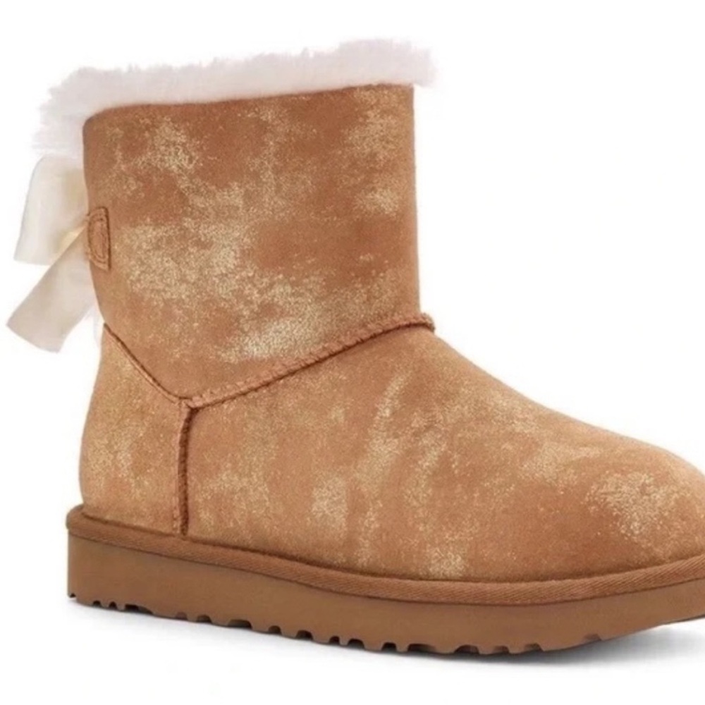 UGG Mini Bailey Bow Shimmer Boot Size 5